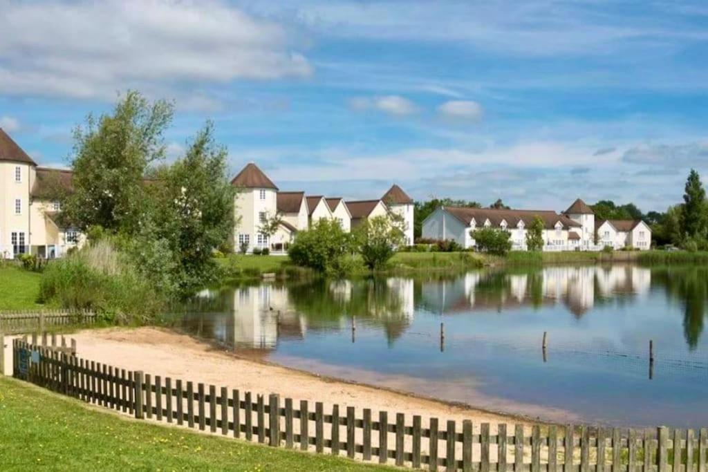 Emerald Lake House South Cerney Eksteriør billede