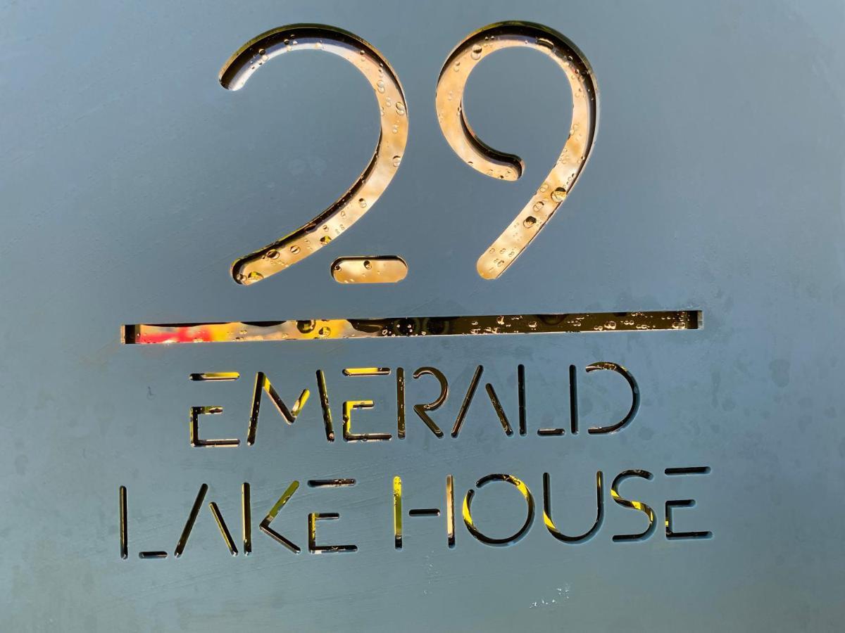 Emerald Lake House South Cerney Eksteriør billede