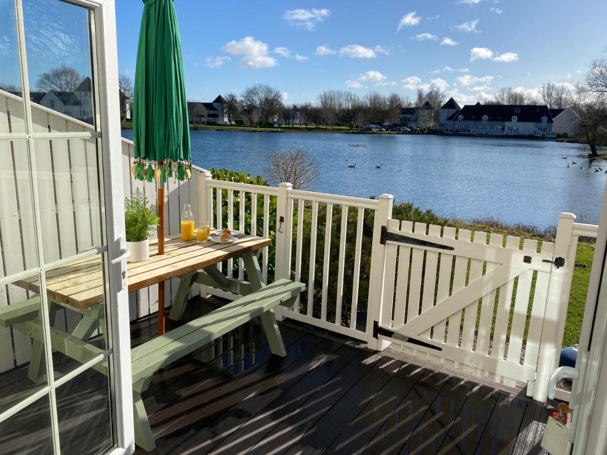 Emerald Lake House South Cerney Eksteriør billede